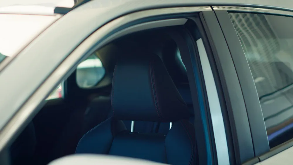 How to raise the glass if the window regulator is broken