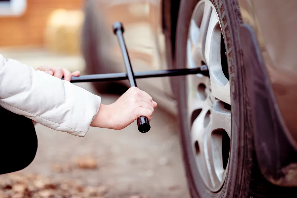 How to change a wheel on a car